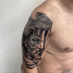 tatuaje realista en zaragoza griego
