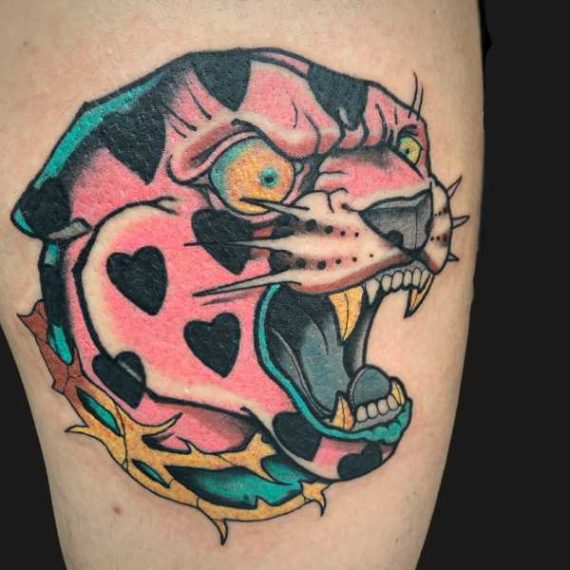 Tatuaje Neotradicional tatuaje neotradicional en Zaragoza pantera barbarroja tattoo