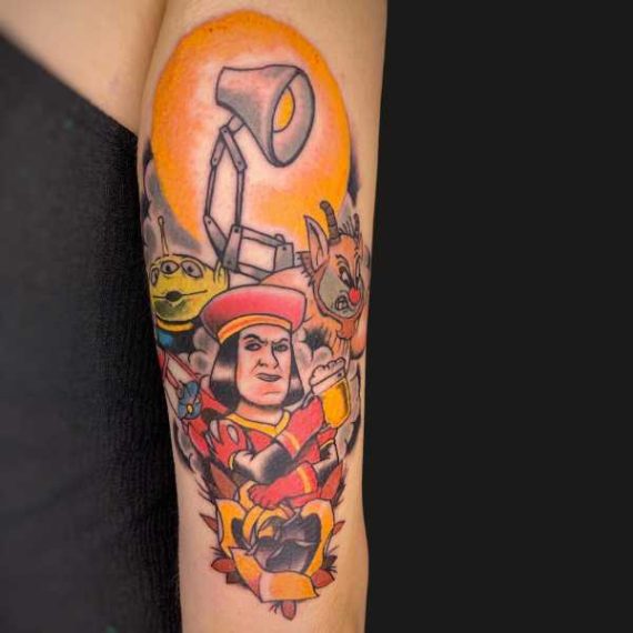 Tatuaje Neotradicional tatuaje neotradicional shrek, toy story, pixar barbarroja tattoo.jpg