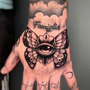 tatuajes de mariposas tradicional en Zaragoza