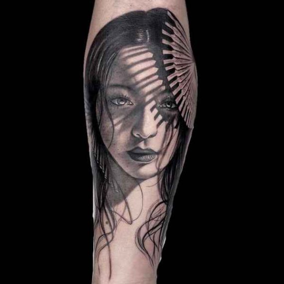 Tatuaje realista en Zaragoza geisha