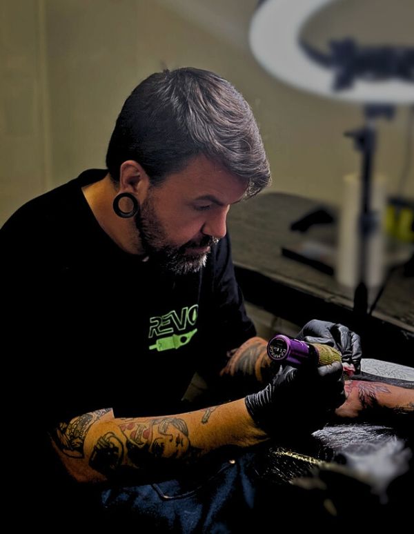 ruben wayne estudio de tatuajes en zaragoza barbarroja tattoo
