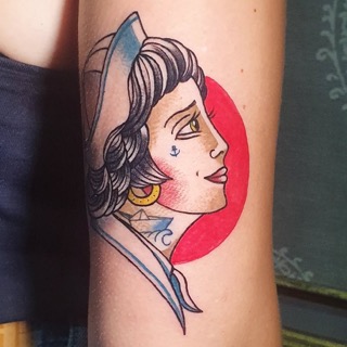 tatuaje tradicional en zaragoza marinera barbarroja tattoo