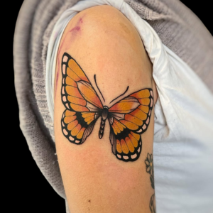 tatuajes en el brazo en zaragoza mariposa